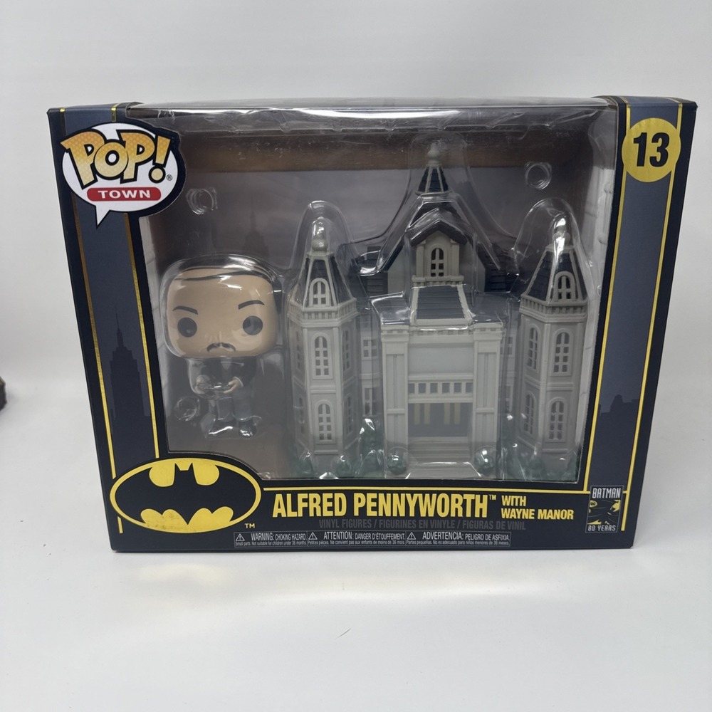 Funko POP Town: Batman 80th Anniversary #13 Wayne Manor w/ Alfred Vinyl Figure